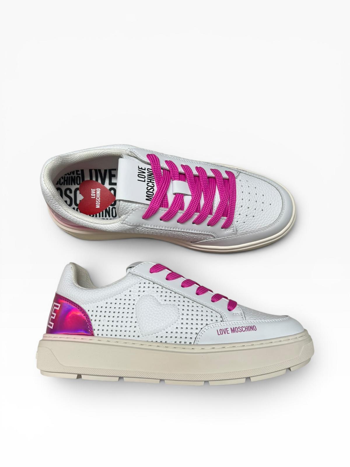 Sneakers Donna “LOVE MOSCHINO” JA15274G1IJC410B BOLRD40 PELLE BIANCO/FUXIA