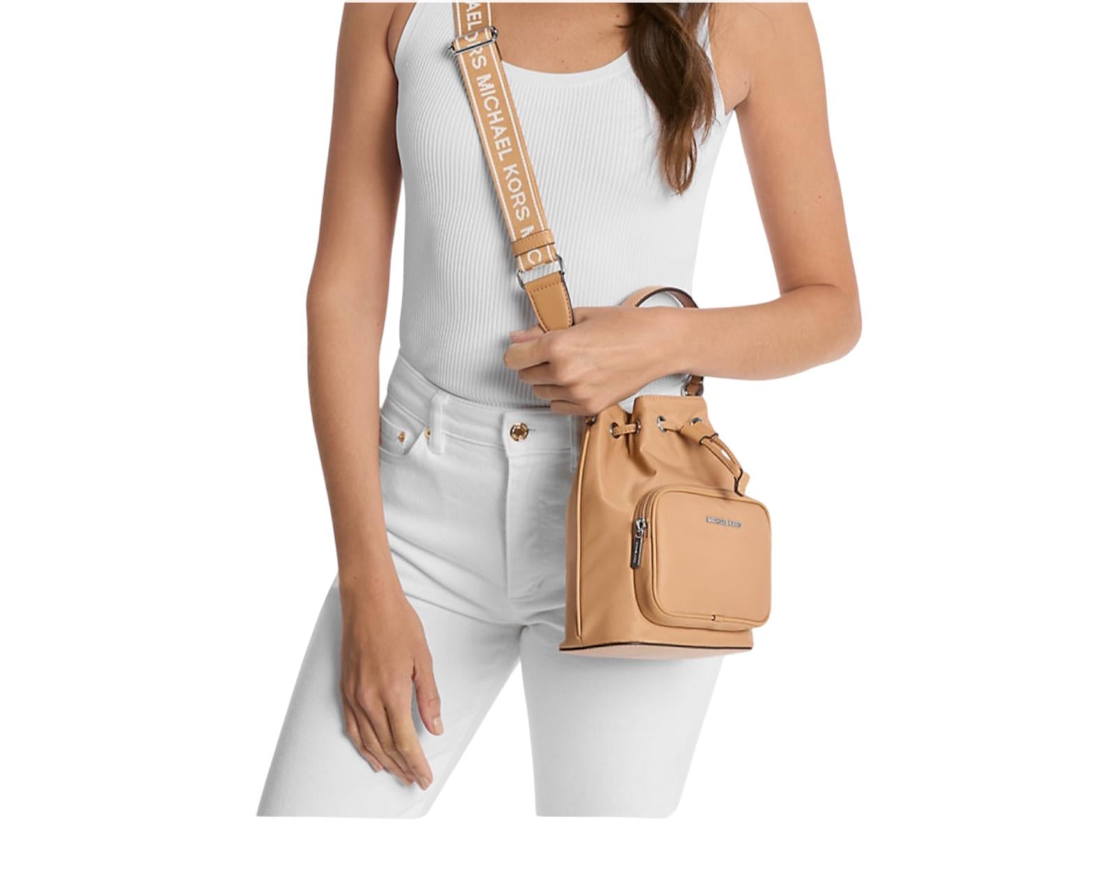 Borsa Donna Secchiello  “MICHAEL KORS” KHAI 35T5S5FM1C SMALL BUCKET Nylon  Camel