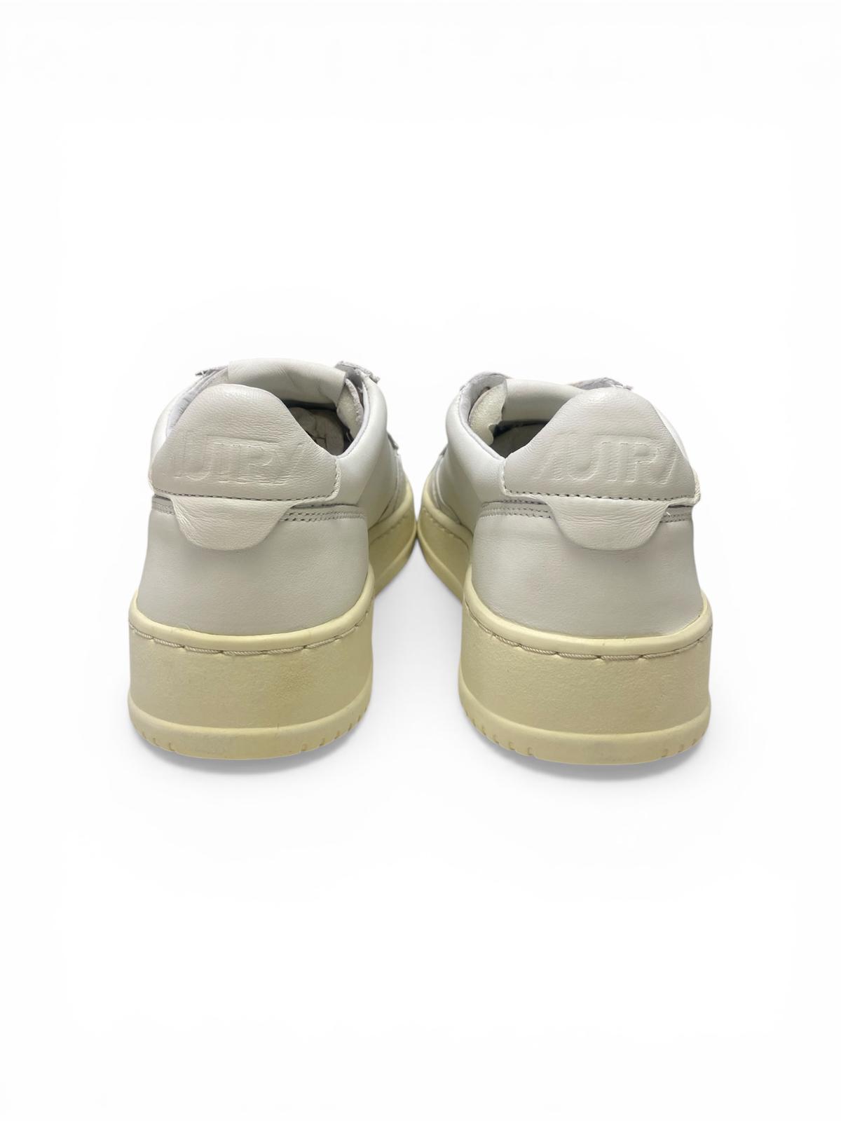 SNEAKERS DONNA “AUTRY” MEDALIST REVERSE LIMITED EDITION GL01 PELLE BIANCO