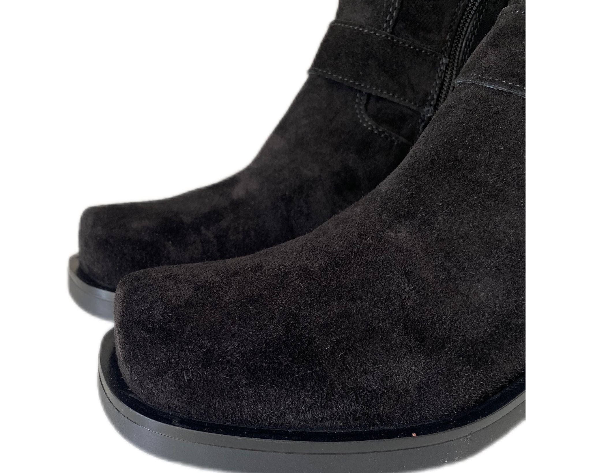 Tronchetti Vaquero Donna “GR8” Naomi 1 Collezione Autunno/Inverno 2024/2025 Camoscio Velour  – Nero