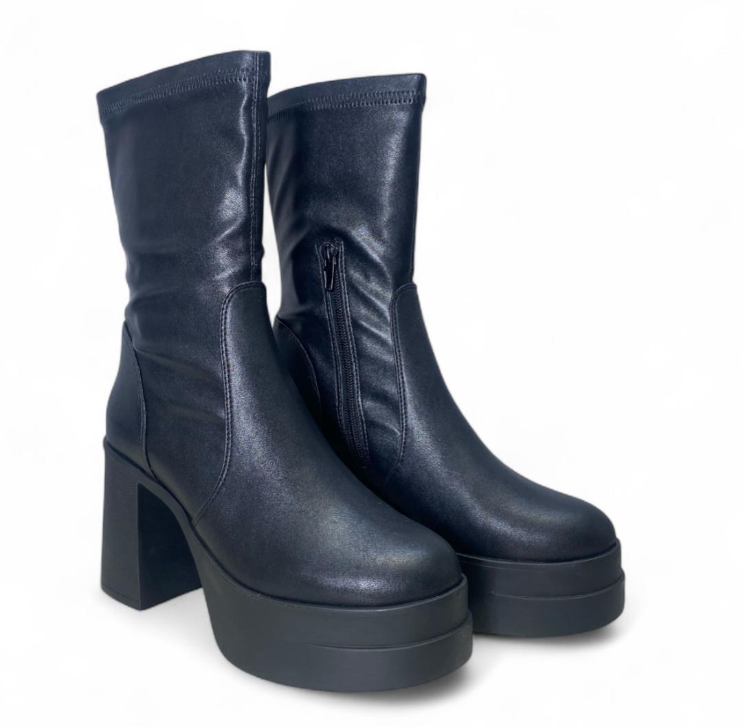 Stivaletti Donna “APEPAZZA" F3PRETTY01/PUL Petra Elasticizzati Nero