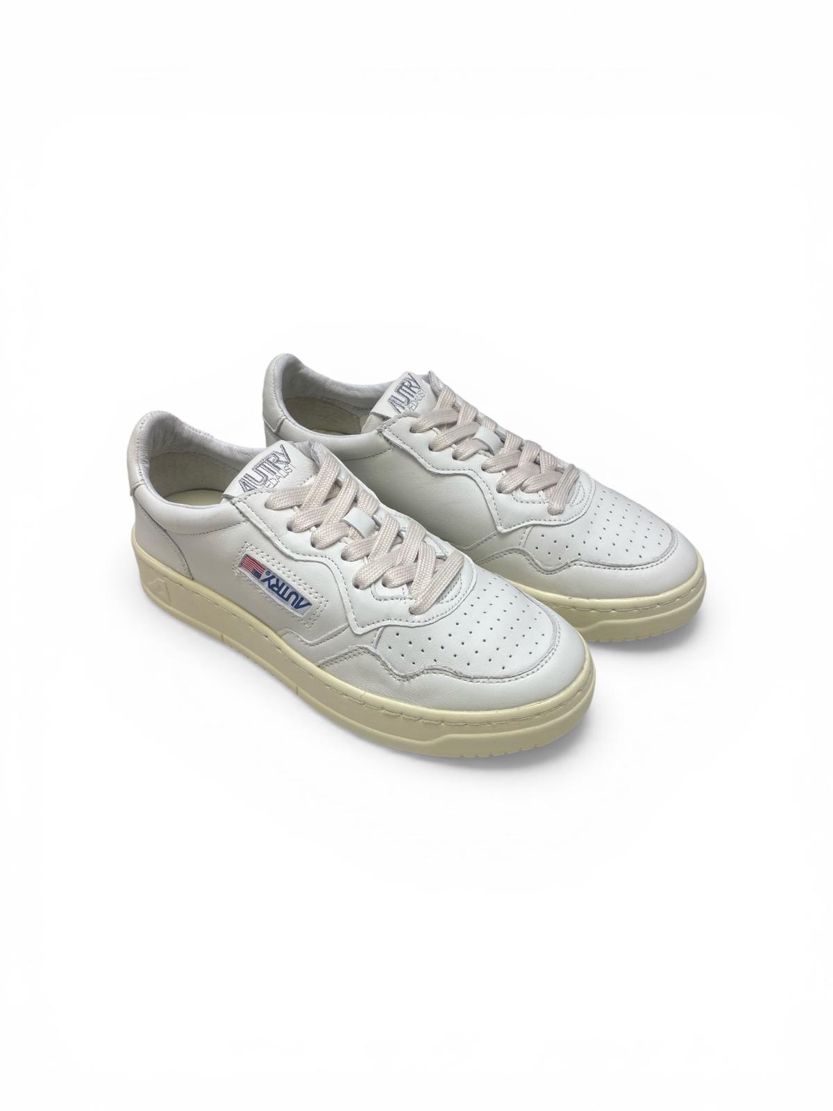 SNEAKERS DONNA “AUTRY” MEDALIST REVERSE LIMITED EDITION GL01 PELLE BIANCO