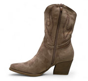 Stivaletti Texani Donna “PREGUNTA" 2426010 002 Tortora
